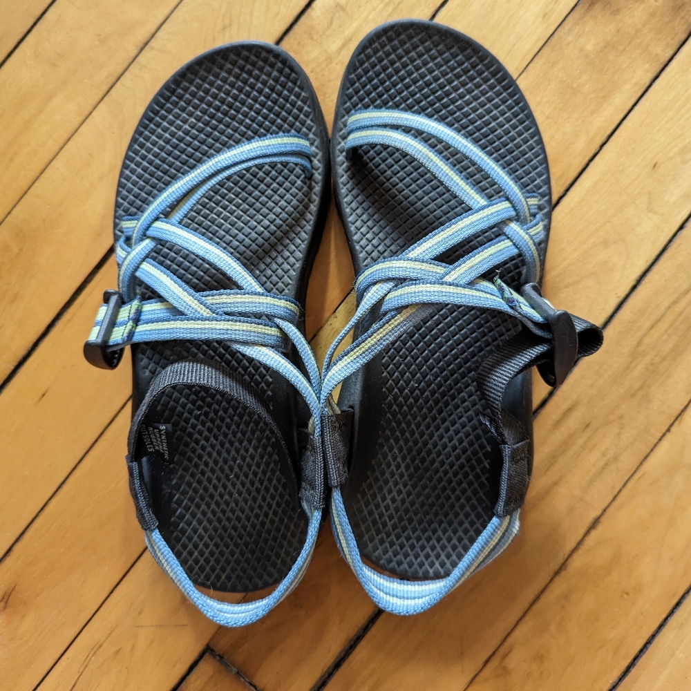 Chacos ZX/2 in Light Blue/Yellow Size 6
